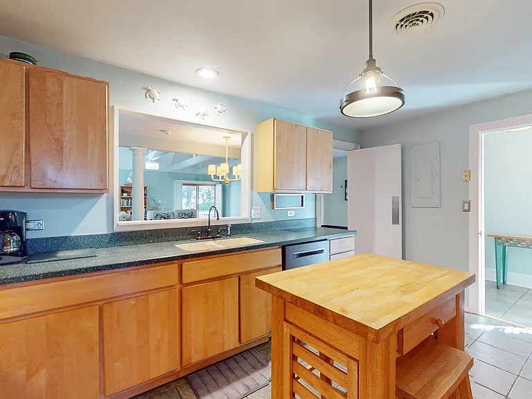 45 Queens Folly Rd #665 — Photo 18
