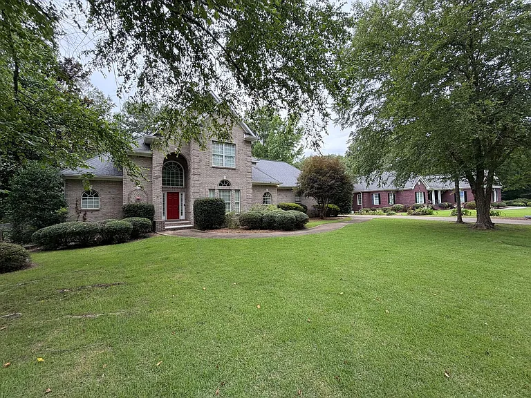 216 Rollingwood Cir NW — Photo 42