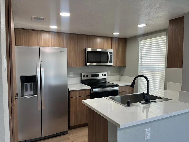 Corona Pointe Resort — Photo 171