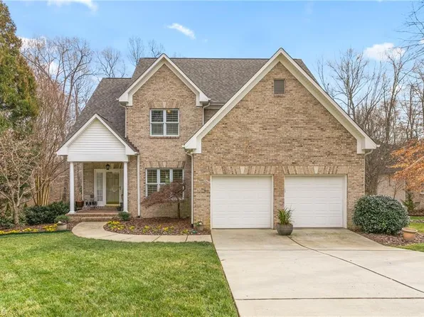 6504 Barwick Ct, Whitsett, NC 27377