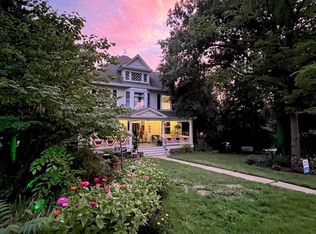 208 Oakwood Ave, Saint Louis, MO 63119