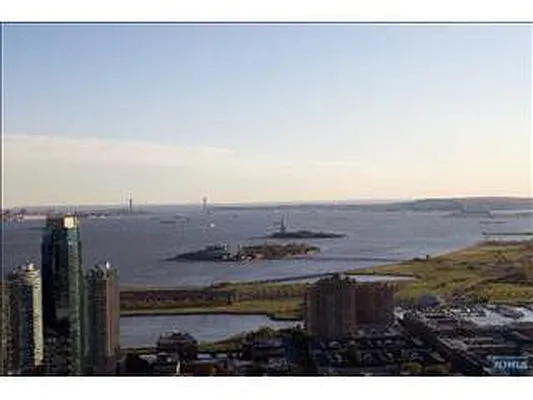 Sold by Prominent Properties Sotheby's International Realty | media 57
