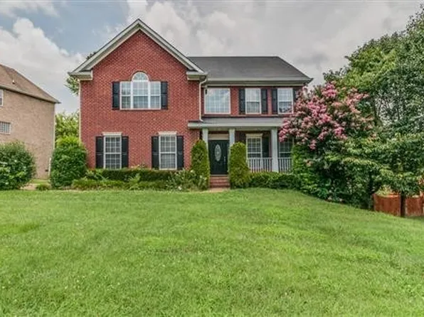 1465 Red Oak Dr, Brentwood, TN 37027