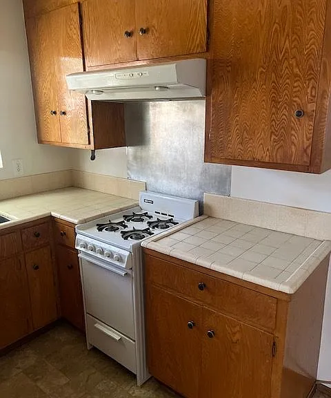 2218 Parker St #D — Photo 14