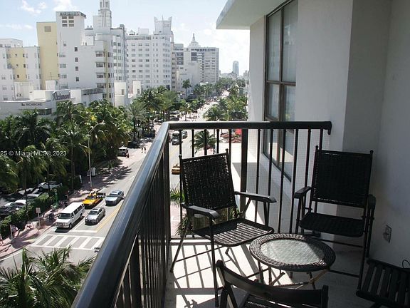 5th image of 1800 Collins Ave APT 8F