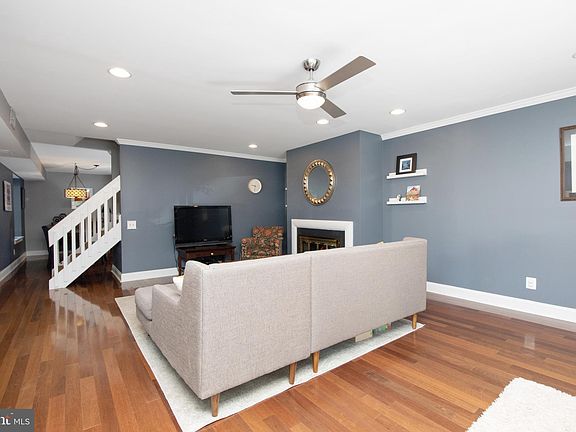 5th image of 502 Marple Woods Dr #502B