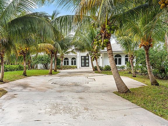 2nd image of 8601 S Ocean Drive