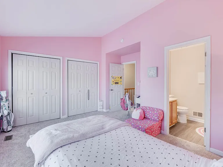 216 Roundhouse Ct — Photo 18