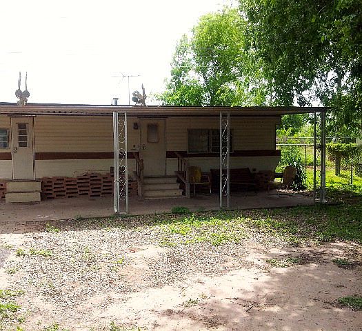 1st image of 6522 La Flor St