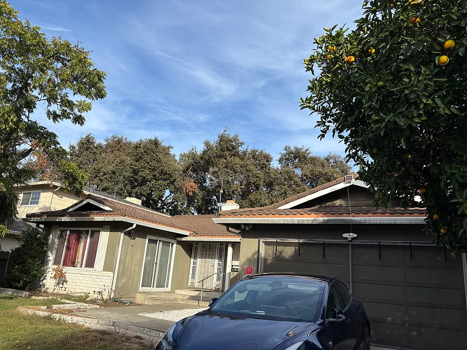 7914 Colonial Dr
