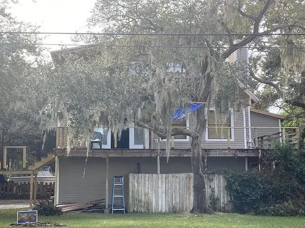 5200 Chancellor St NE, Saint Petersburg, FL 33703