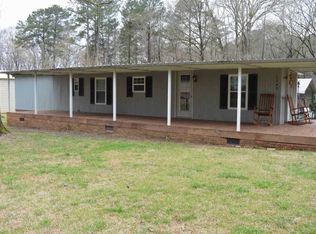 1040 Wateree Estates Rd, Winnsboro, SC 29180