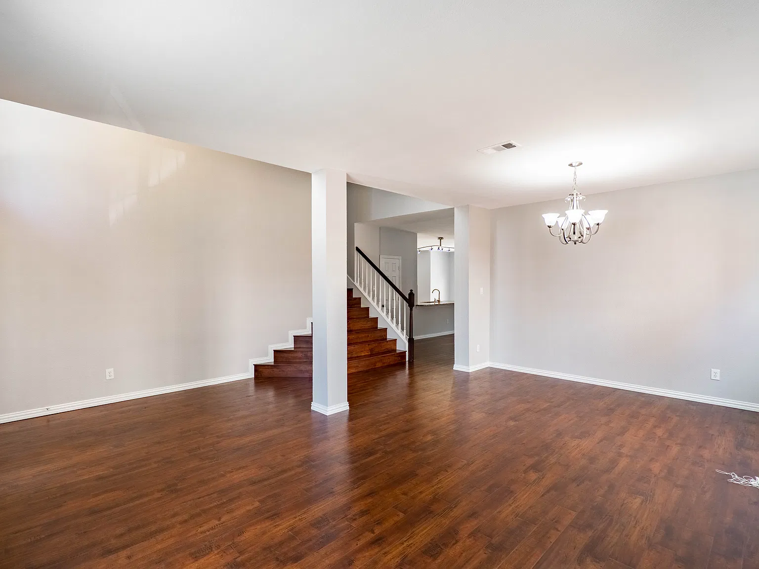4 bed, 2648 sqft, $2,650 — Photo 4