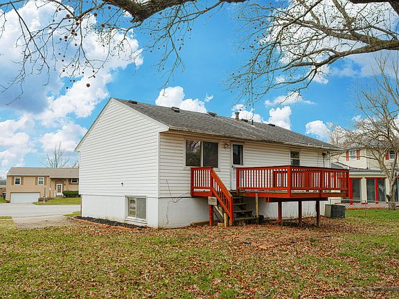 4th image of 266 Cotswold Pl