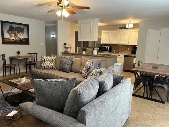 400 Green Canyon Dr, Mesquite, TX 75150