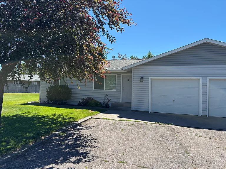 1 car garage and parking available