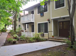 4BA Foxwood Dr, Morris Plains, NJ 07950