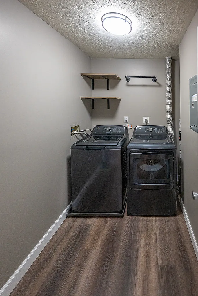 Brand New Washer & Dryer & Water Heater - 8892 Eagleview Dr #12