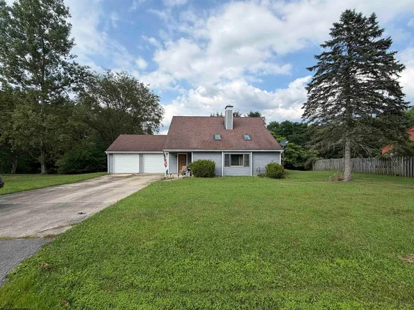 220 Red Oak Ln, Elkins, WV 26241