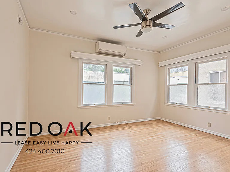 852 N Oxford Ave #854 — Photo 1