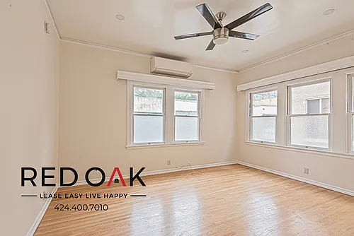 852 N Oxford Ave #854 Photo 1