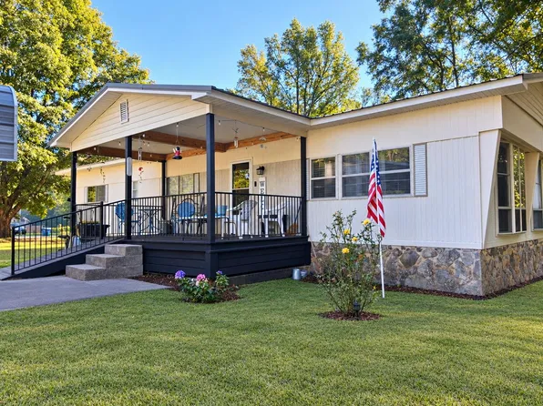 68 Holiday Shores Rd, Scottsboro, AL 35769