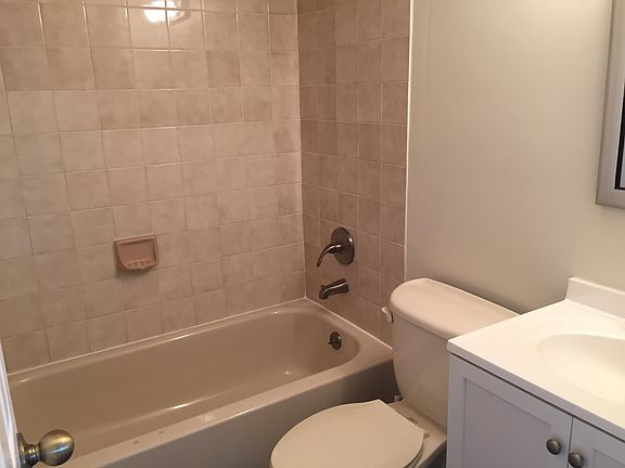 5th image of 20900 SW 83rd Ave