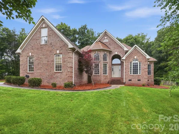 1099 Curve View Rd, Lincolnton, NC 28092