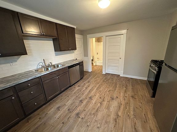 3rd image of 1331 Hamilton Ave NW APT 1
