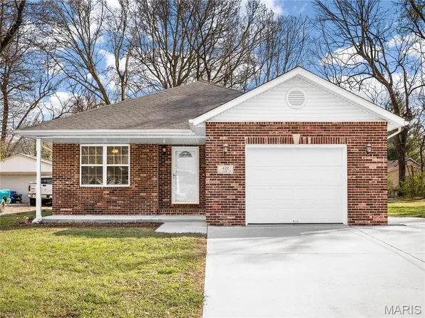 422 E Park St, Edwardsville, IL 62025