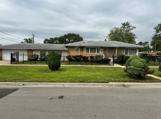 8900 S Prairie Ave, Chicago, IL 60619