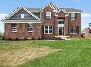 4146 Newgard Dr, Lake Orion, MI 48359