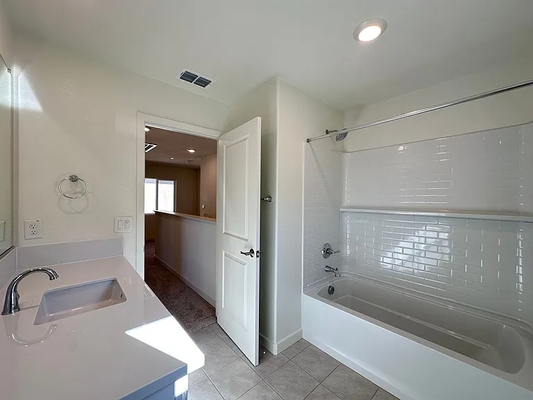 3396 Shaker Way — Photo 30