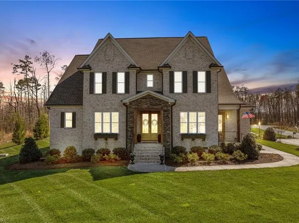 6866 Wittington Ct, Oak Ridge, NC 27310