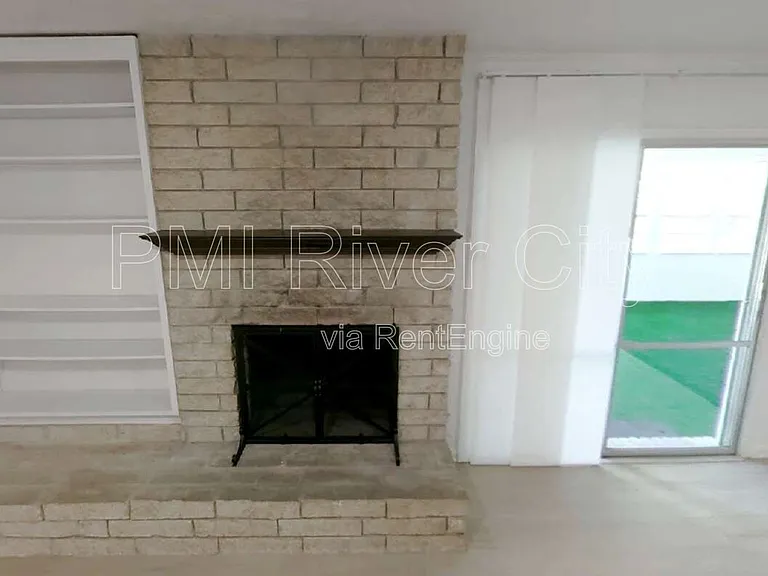 2860 Cedarcrest Dr — Photo 6