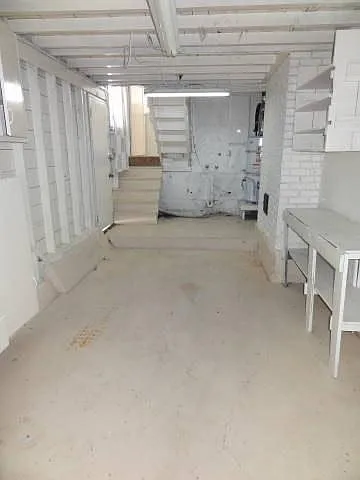 Garage/storage