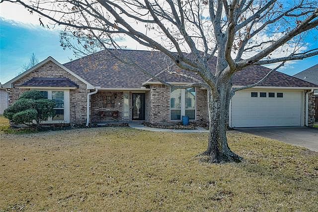 1st image of 2412 Waters Edge Dr