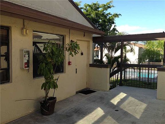 4th image of 455 NW 210th St APT 202