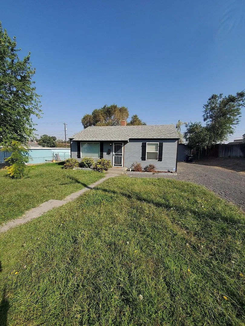 2 Bedroom Home — Photo 1