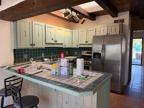 5th image of 408 Mora Ln