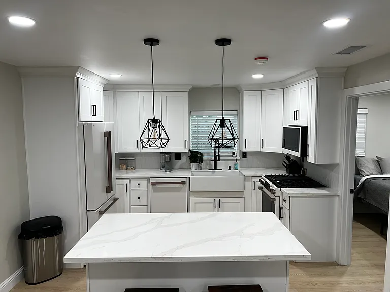 515 Gertrude Ave — Photo 1