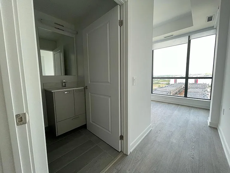 120 Eagle Rock Way #4 — Photo 9