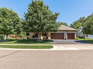 18391 Gladstone Blvd N, Maple Grove, MN 55311