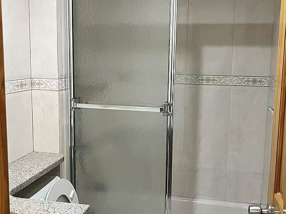 4th image of 6100 183rd St Floor 1