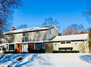 N83W5592 Orchard Dr, Cedarburg, WI 53012