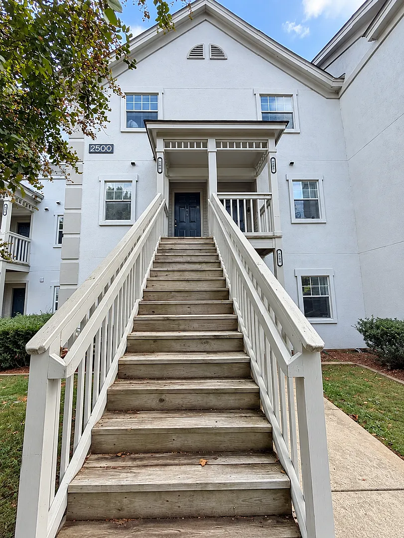 2500-204 Avent Ferry Road, Raleigh, NC 27606 — Photo 2