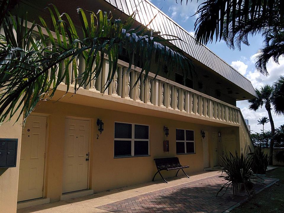 1st image of 5500 N Flagler Dr APT 3