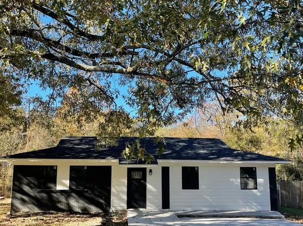 705 Lindale St, Clinton, MS 39056