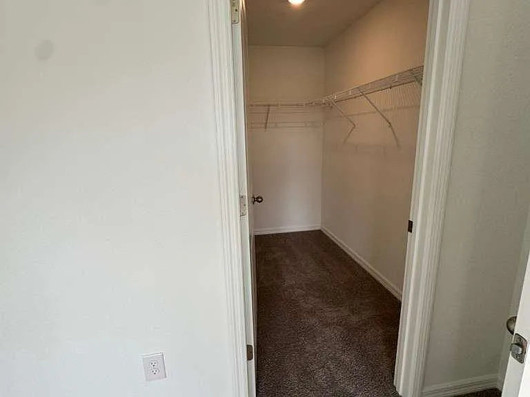 37066 Kings Crown Dr — Photo 24