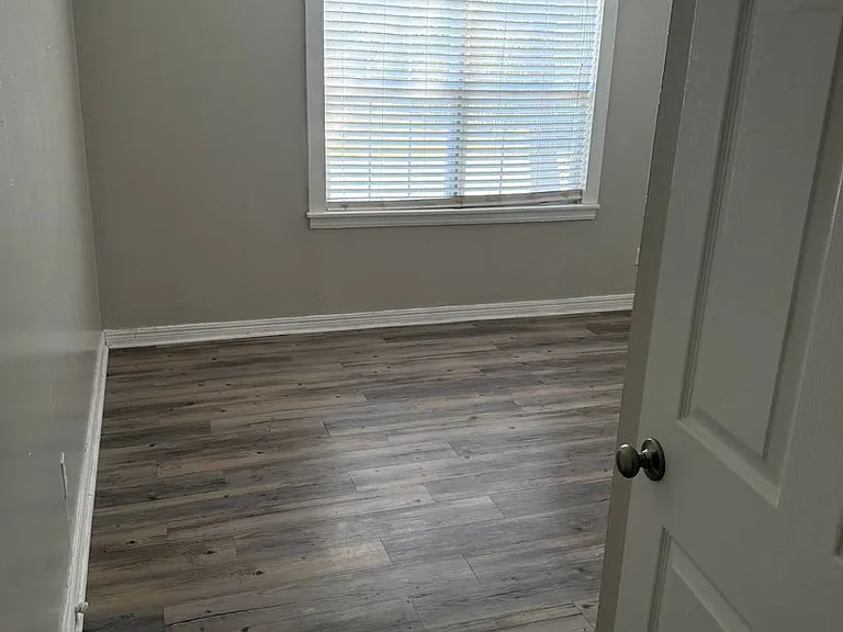 1615 Woodruff Ln — Photo 11